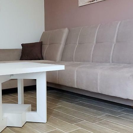 Apartmani Suncokreti - Sunflower Apartments บาร์ ภายนอก รูปภาพ