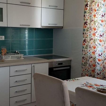 Apartmani Suncokreti - Sunflower Apartments บาร์ ภายนอก รูปภาพ