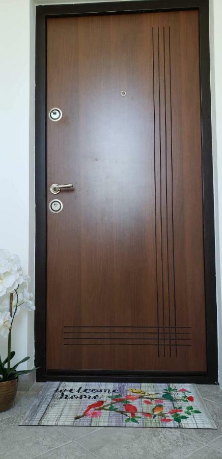 Apartmani Suncokreti - Sunflower Apartments บาร์ ภายนอก รูปภาพ
